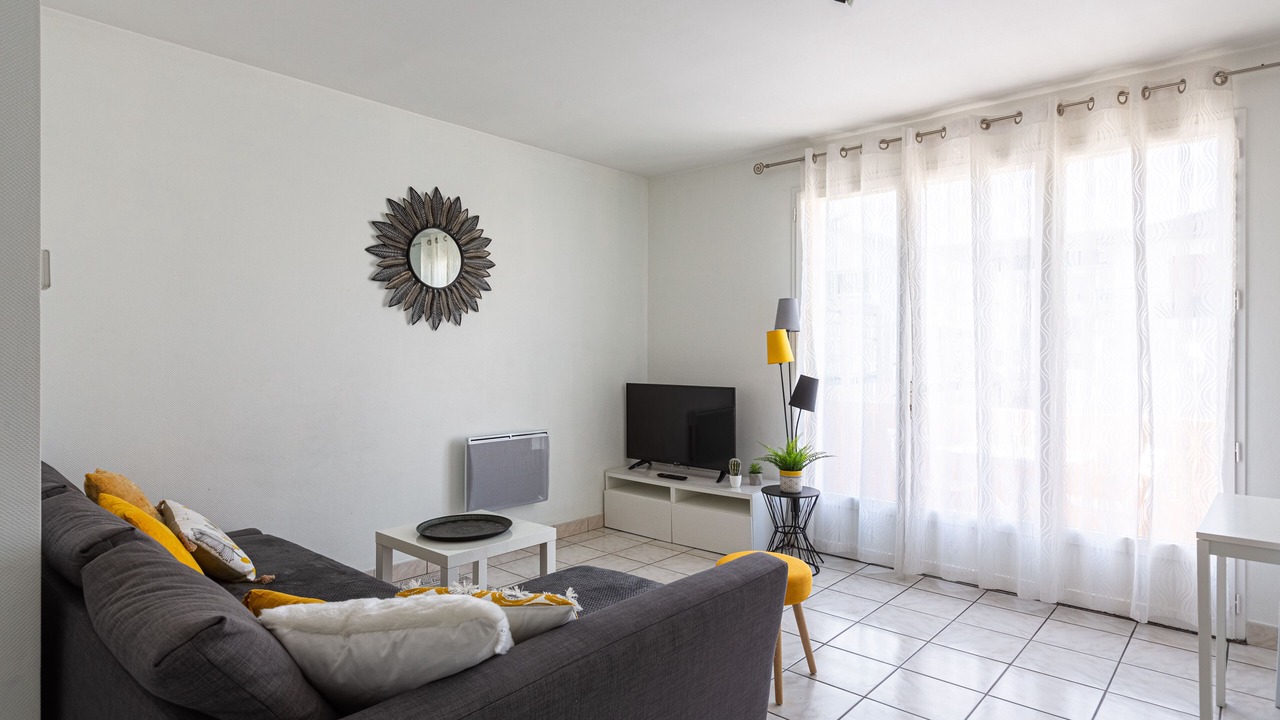 Photo of Livingroom in Saint-Medard-en-Jalles