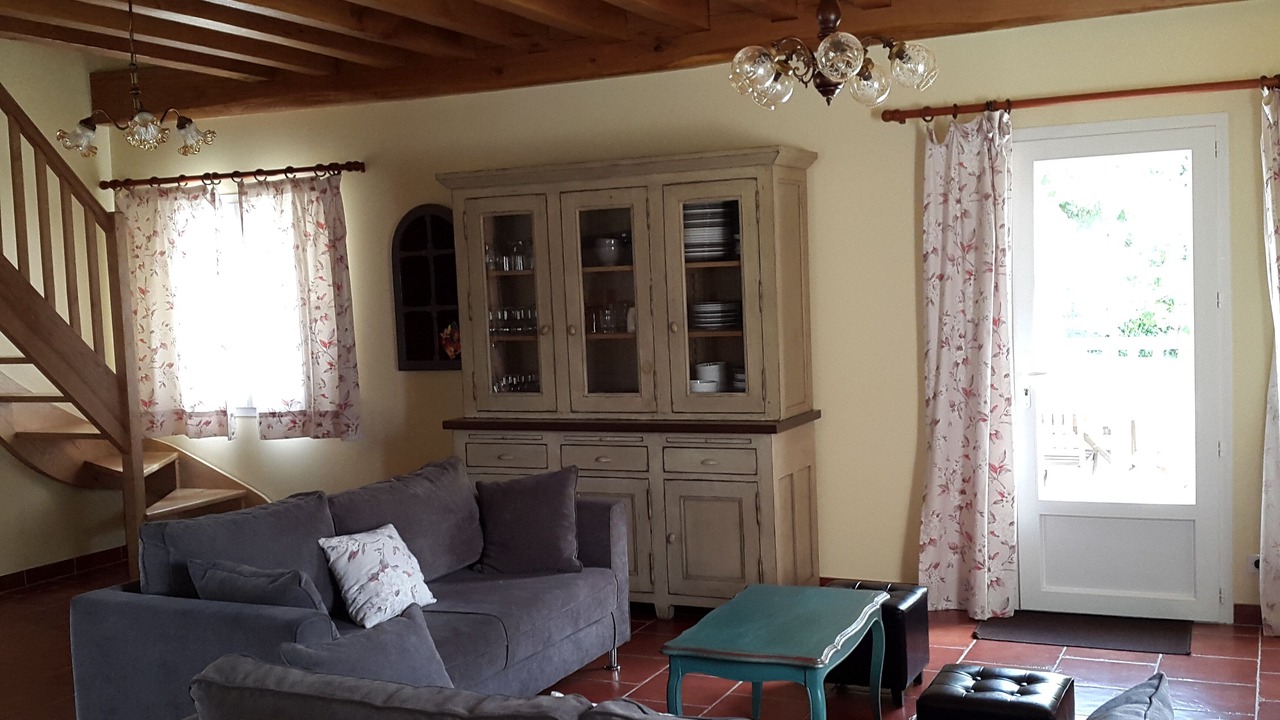 Photo of Livingroom in Beleymas