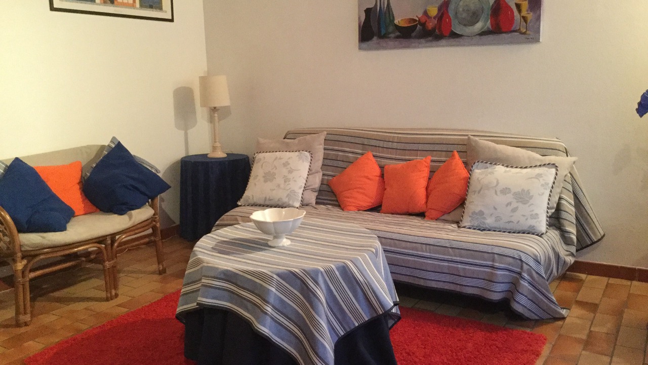 Photo of Bedroom in Saint-Fort-sur-Gironde