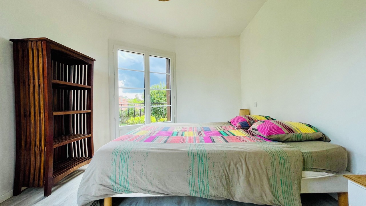 Photo of Bedroom in Saint-Vincent-de-Tyrosse