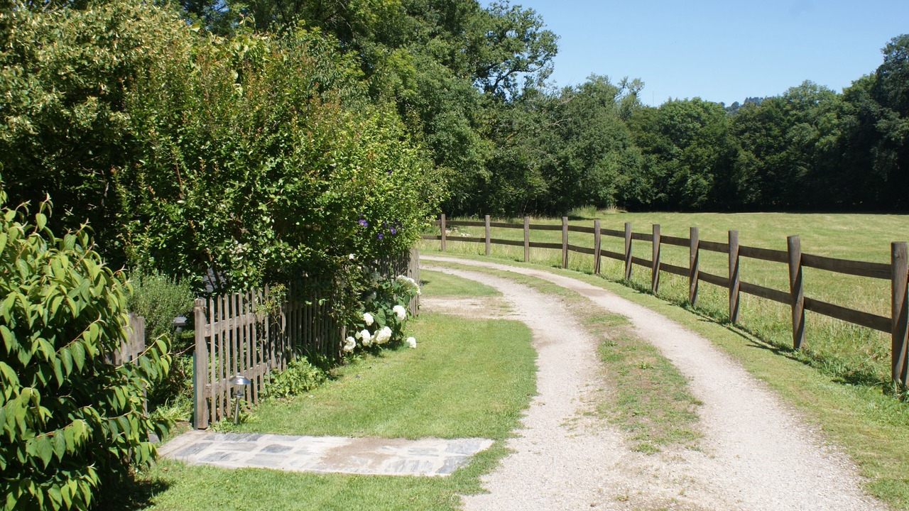 Photo of Outdoor in Dampniat
