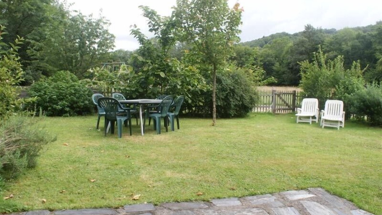 Photo of Outdoor in Dampniat