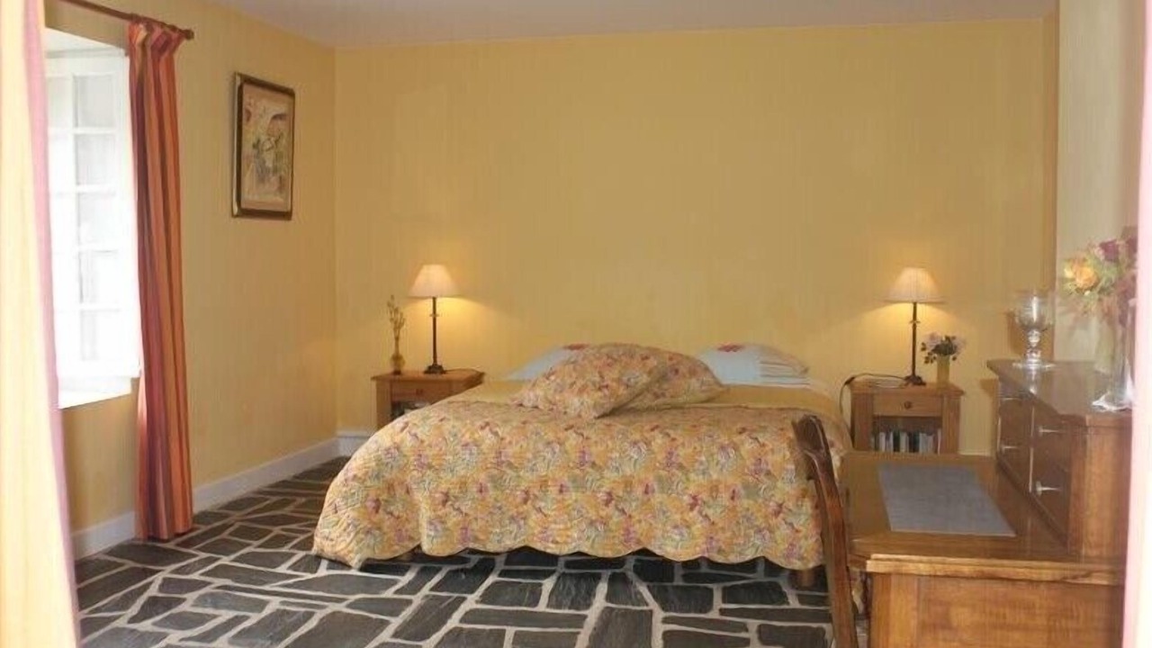 Photo of Bedroom in Dampniat