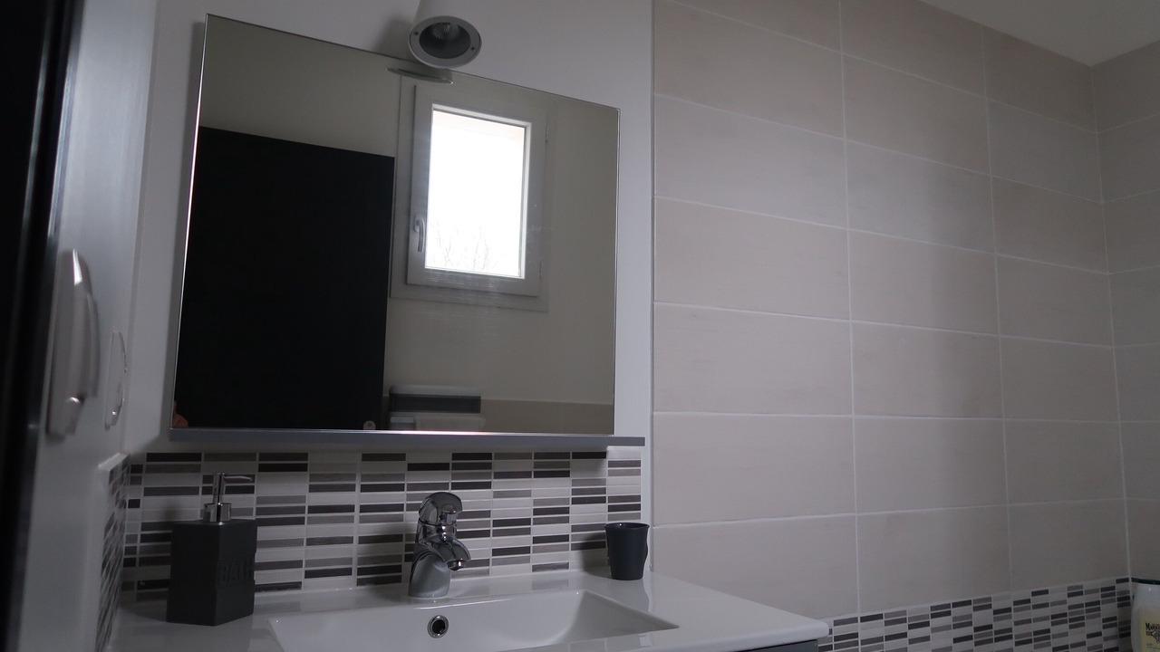 Photo of Bathroom in Mouleydier