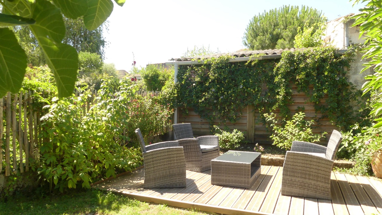 Photo of Patio Balcony in Heirs-Brouage