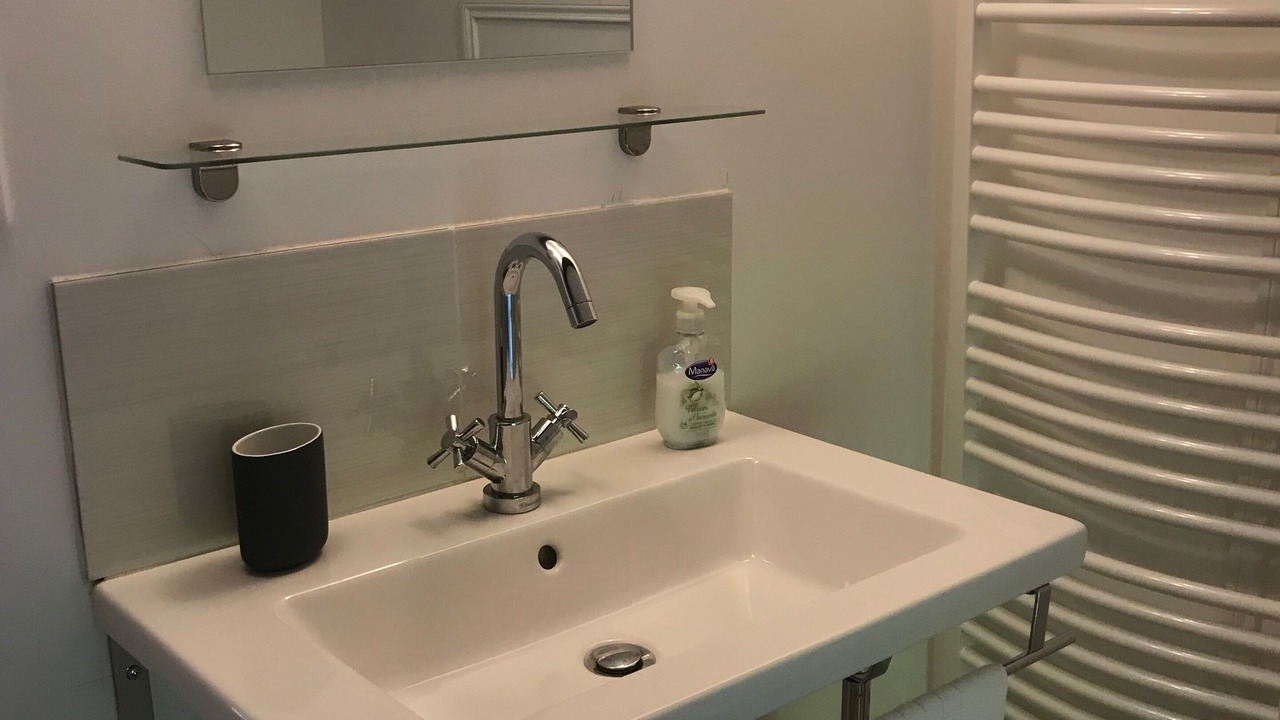 Photo of Bathroom in Port-Sainte-Foy-et-Ponchapt