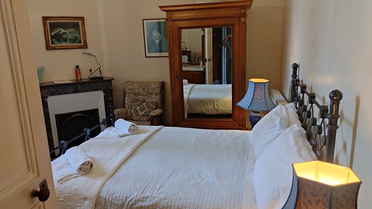 Photo of Bedroom in Montmoreau-Saint-Cybard