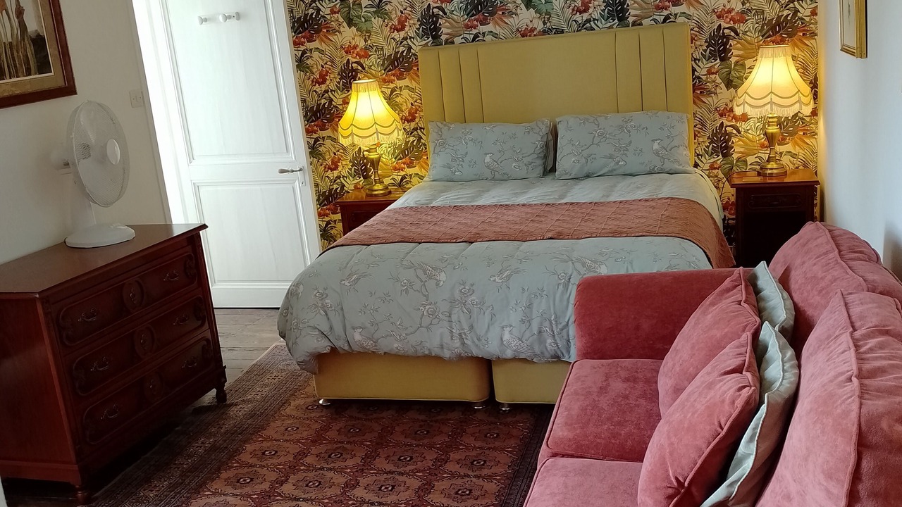 Photo of Bedroom in Montmoreau-Saint-Cybard