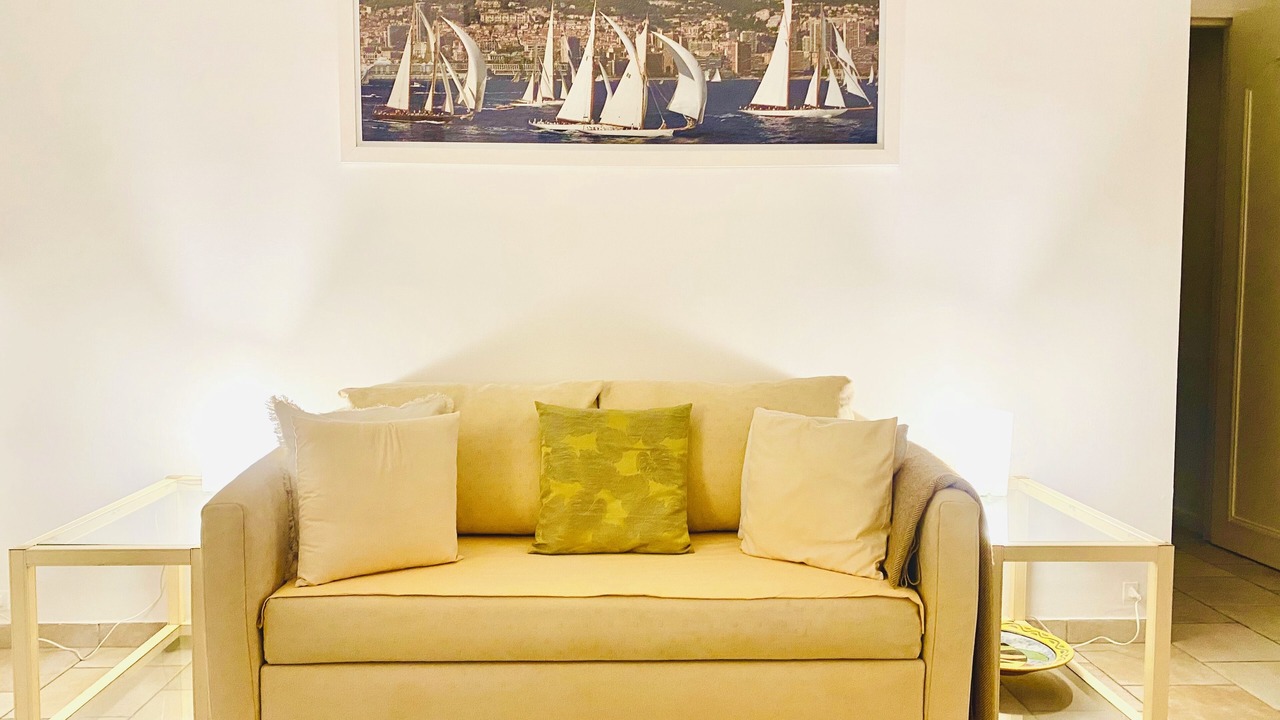 Photo of Livingroom in Opera