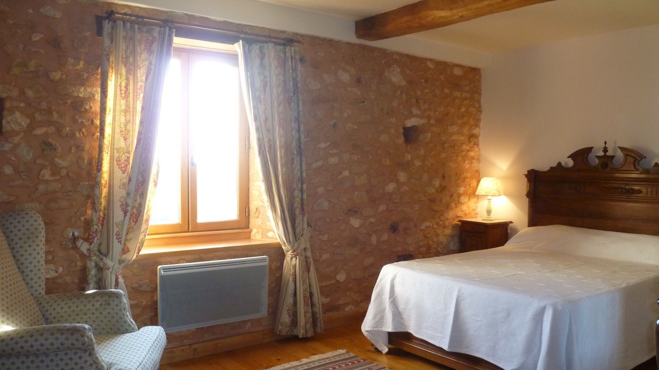 Photo of Bedroom in Carves