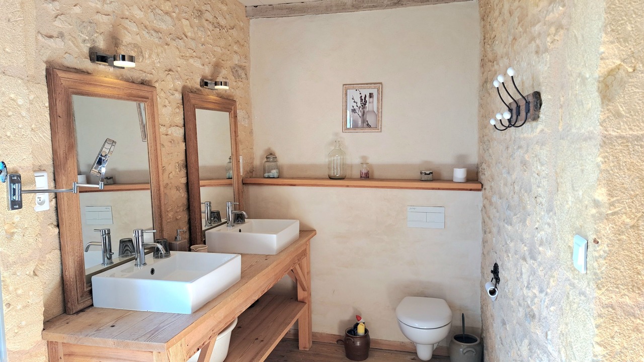 Photo of Bathroom in Saint-Avit-Senieur