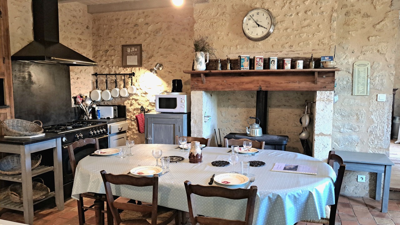 Photo of Kitchen in Saint-Avit-Senieur
