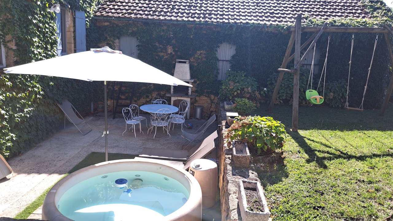Photo of Outdoor in Saint-Avit-Senieur