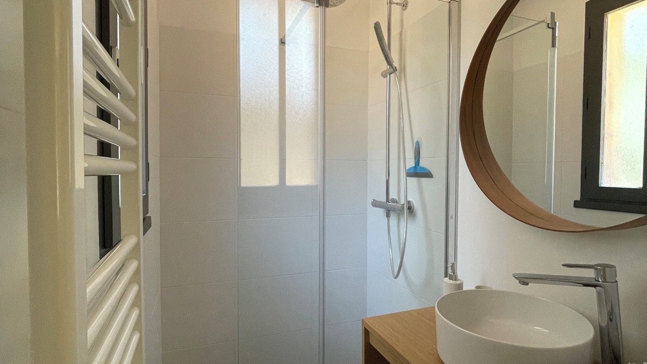 Photo of Bathroom in Le Canon