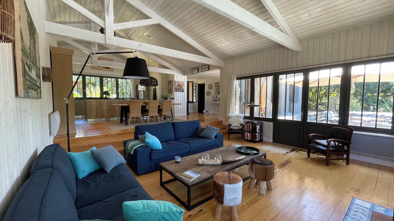 Photo of Livingroom in Le Canon