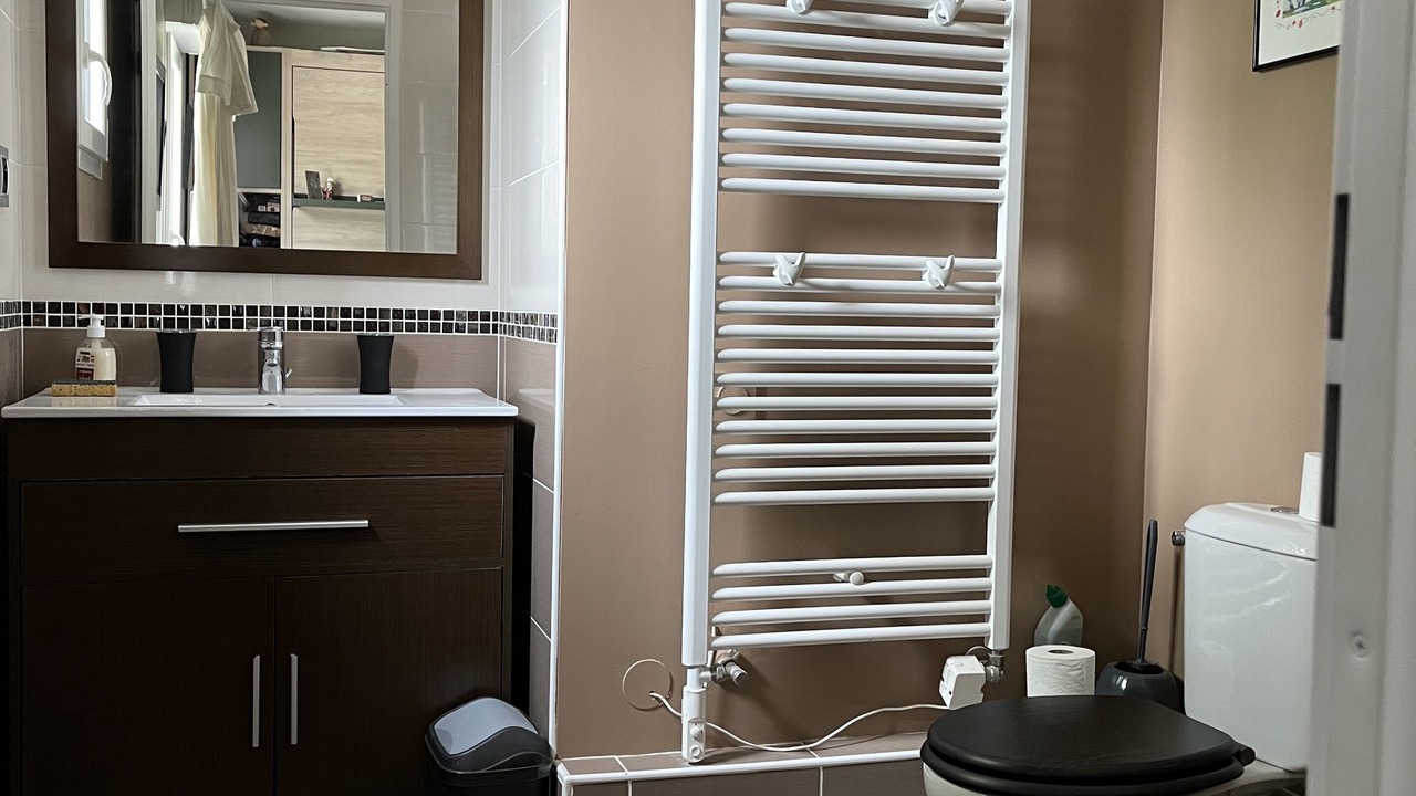 Photo of Bathroom in Bayonne
