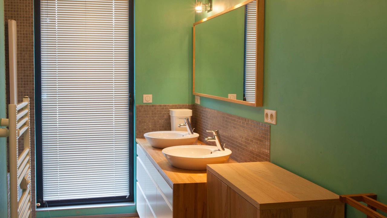 Photo of Bathroom in Messanges