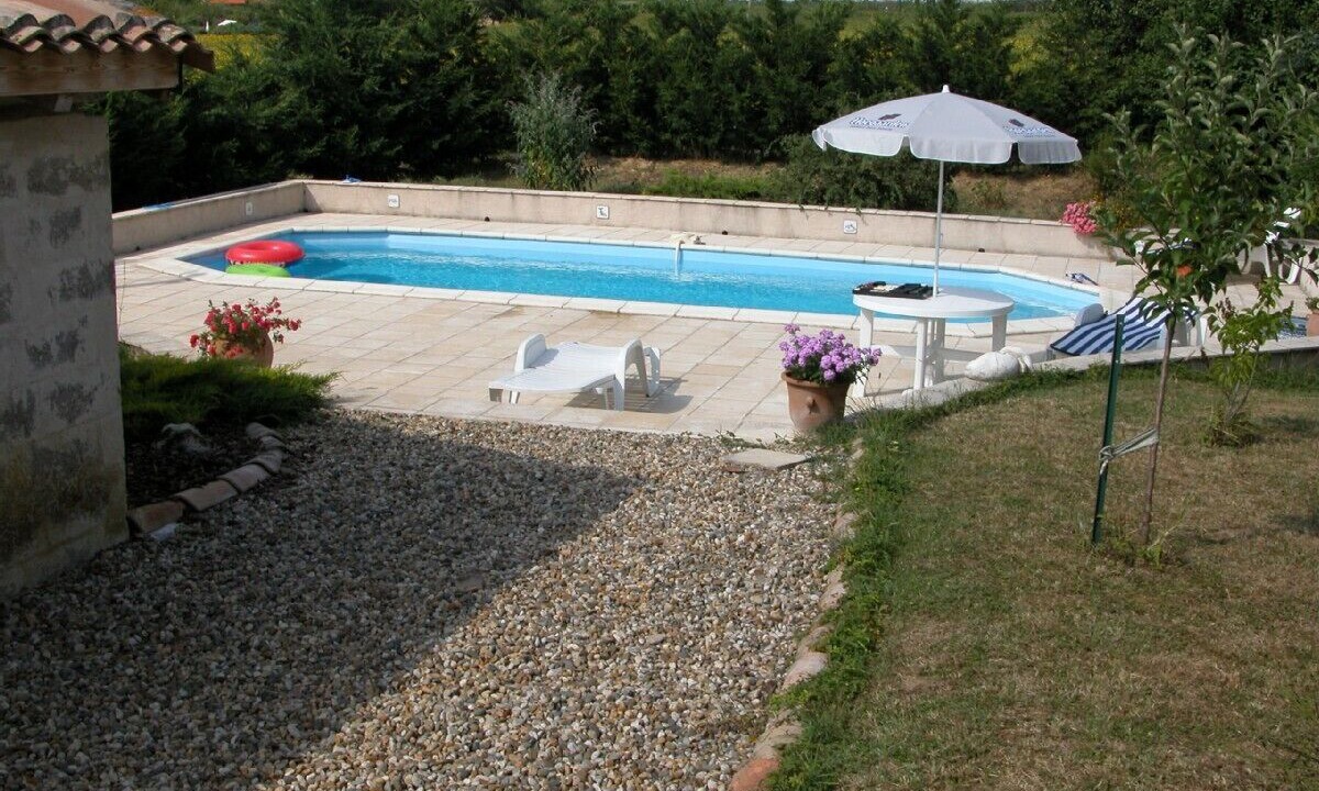 Photo of Outdoor in Saint-Colomb-de-Lauzun
