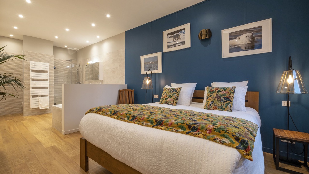 Photo of Bedroom in La Rochelle City Centre