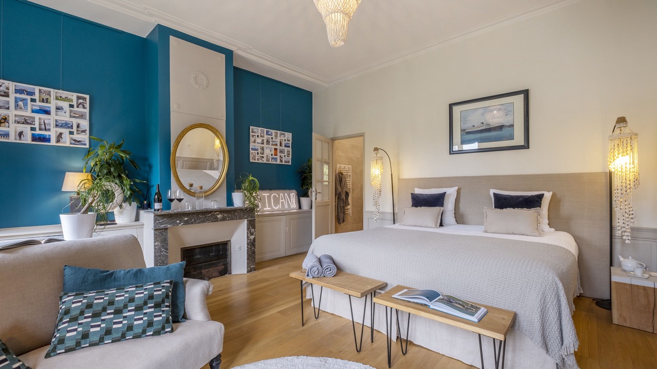 Photo of Bedroom in La Rochelle City Centre