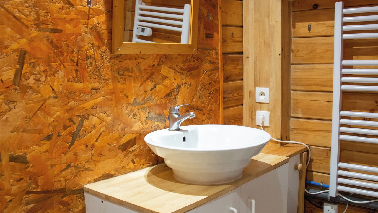 Photo of Bathroom in Clam