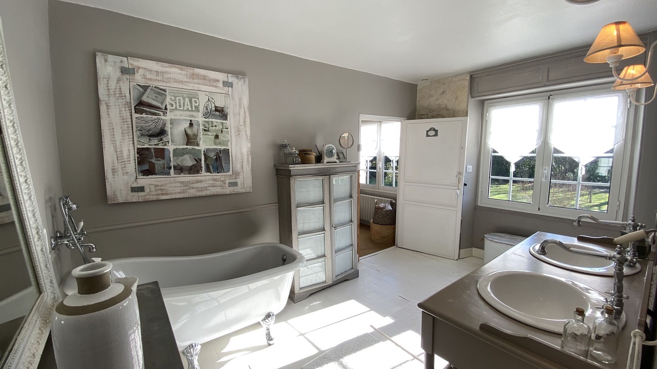 Photo of Bathroom in Moulis-en-Medoc