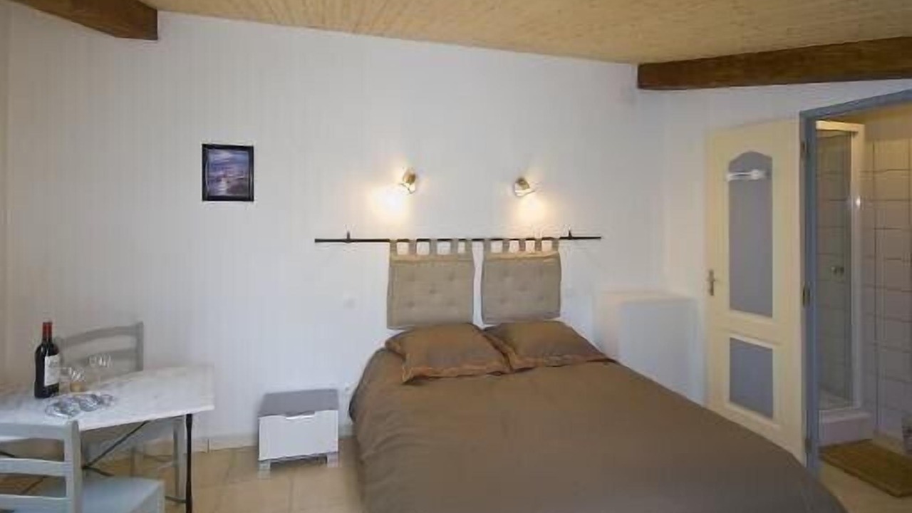 Photo of Bedroom in Echillais