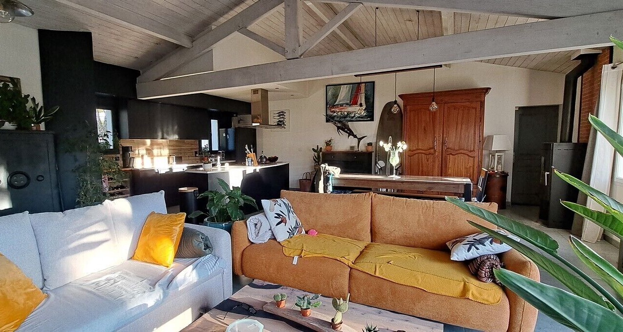 Photo of Livingroom in Le Grand-Village-Plage