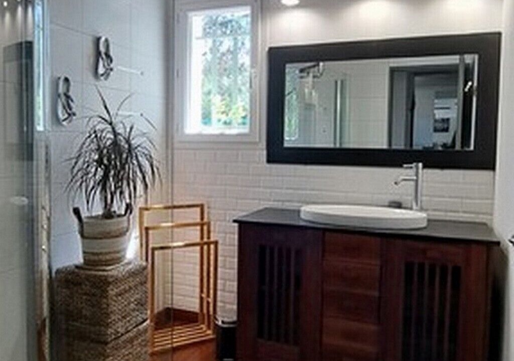 Photo of Bathroom in Le Grand-Village-Plage