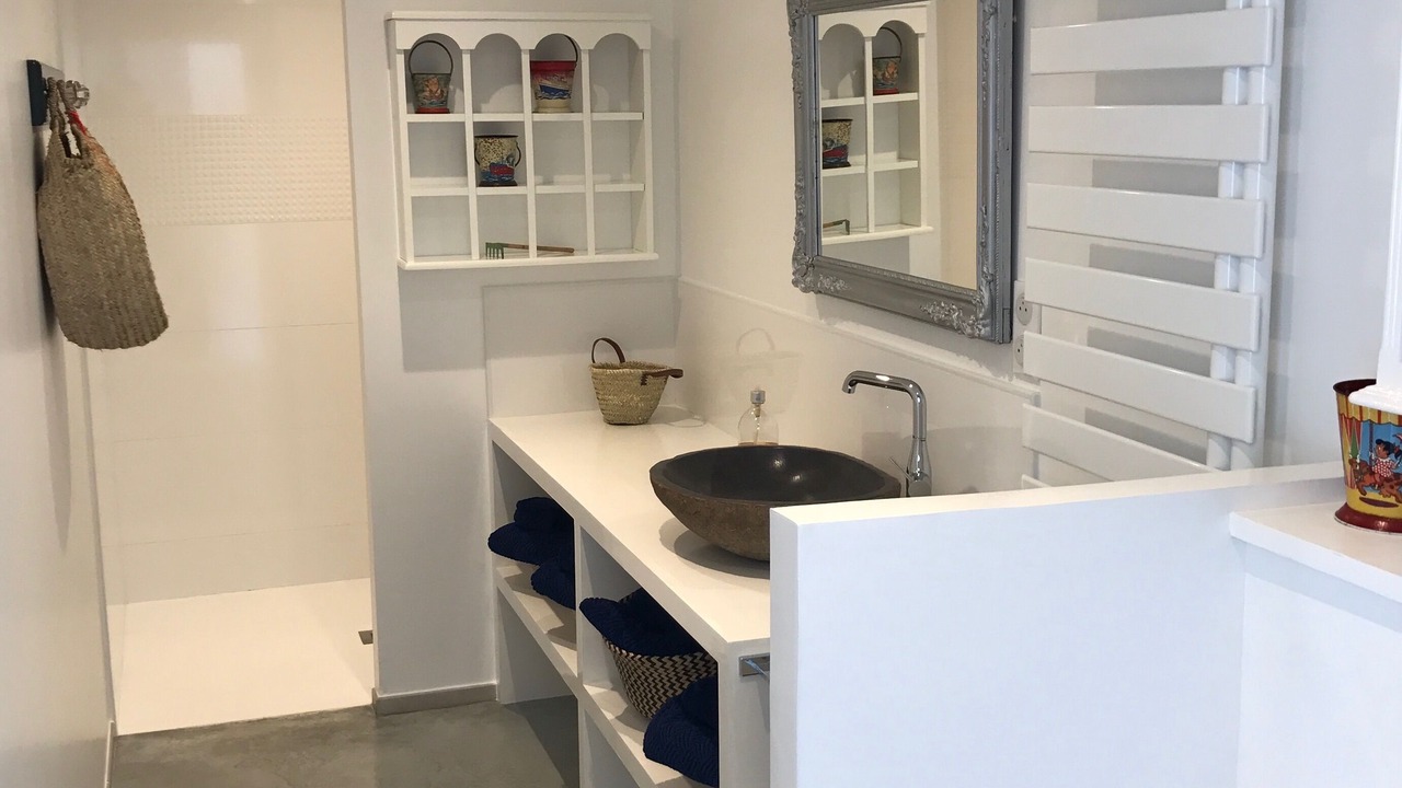 Photo of Bathroom in Saint-Palais-sur-Mer