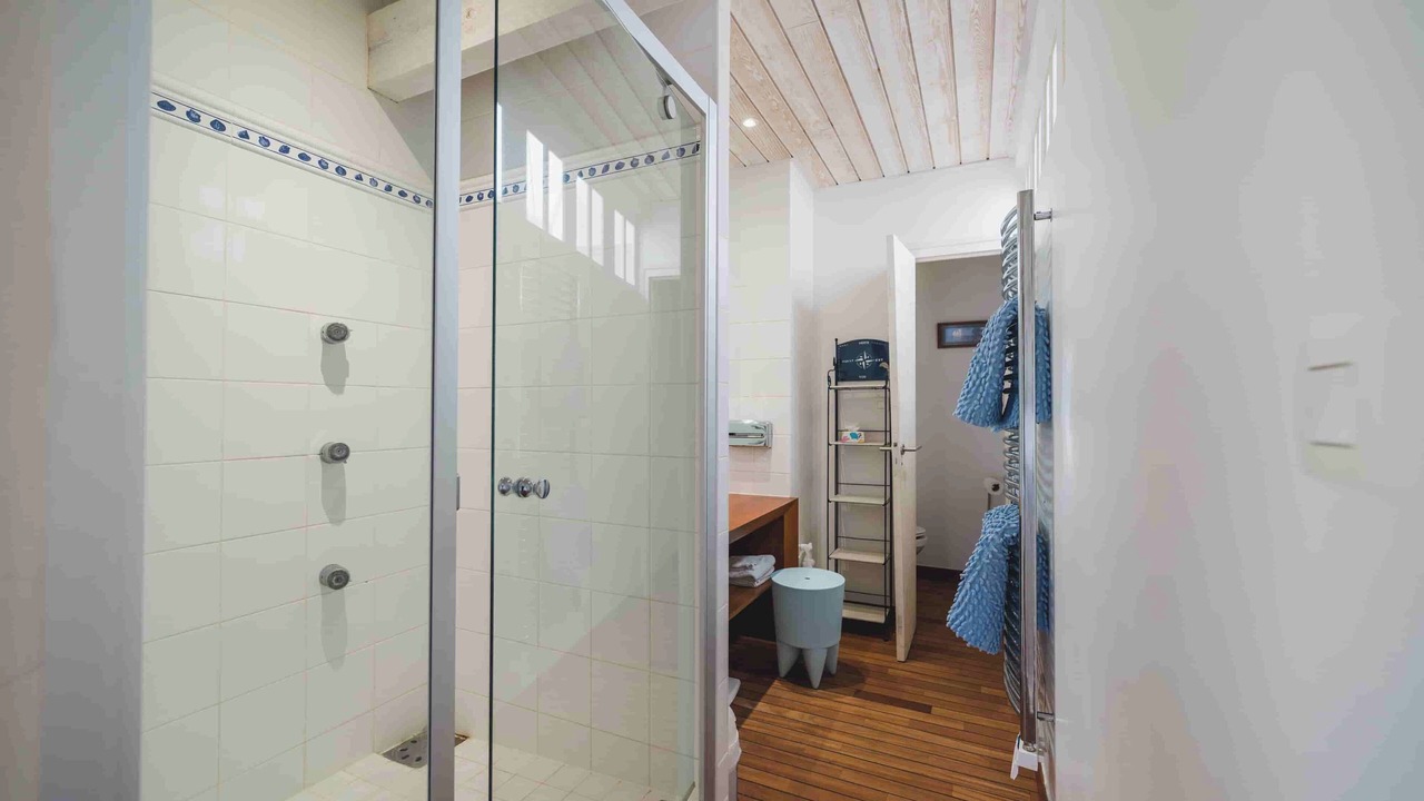 Photo of Bathroom in Le Bois-Plage-en-Re
