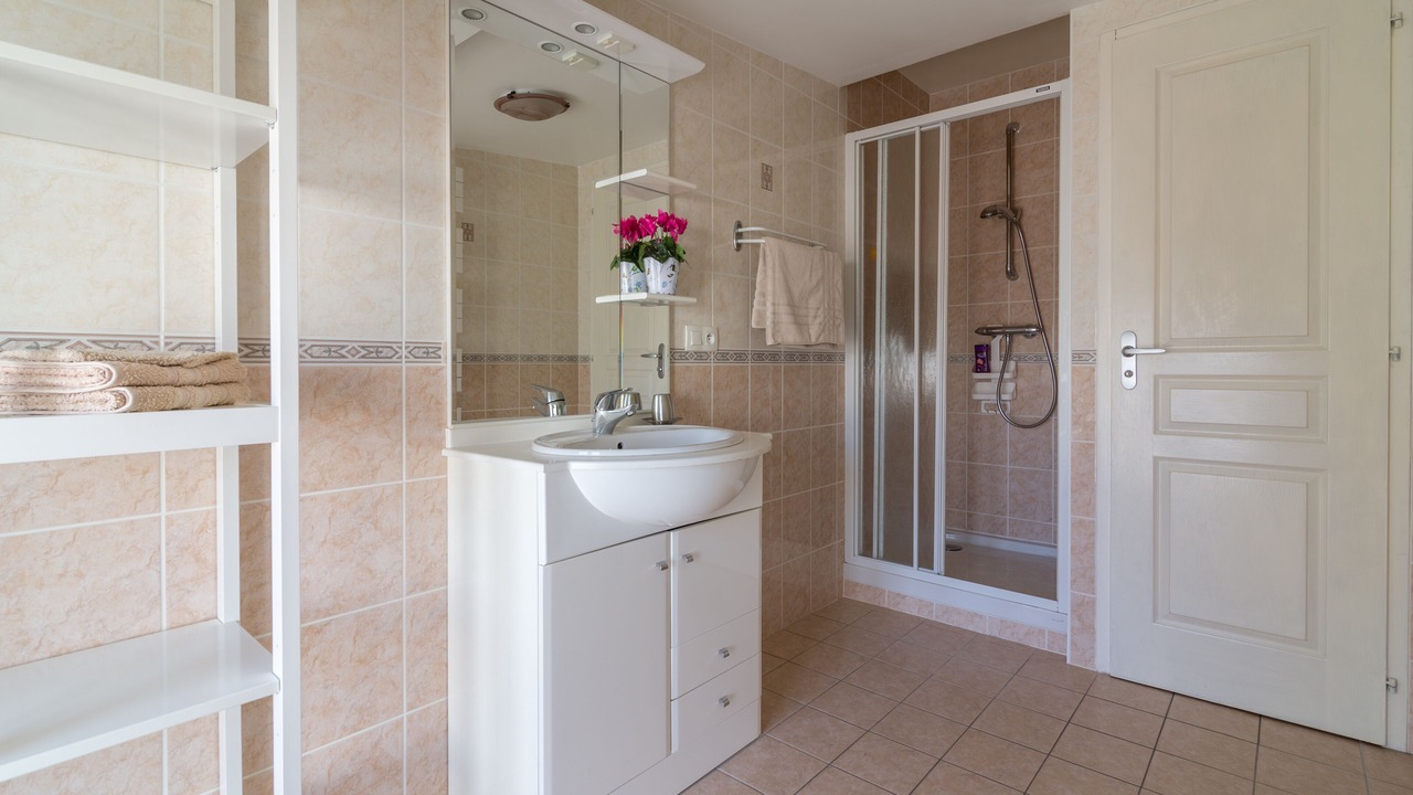 Photo of Bathroom in La Flotte