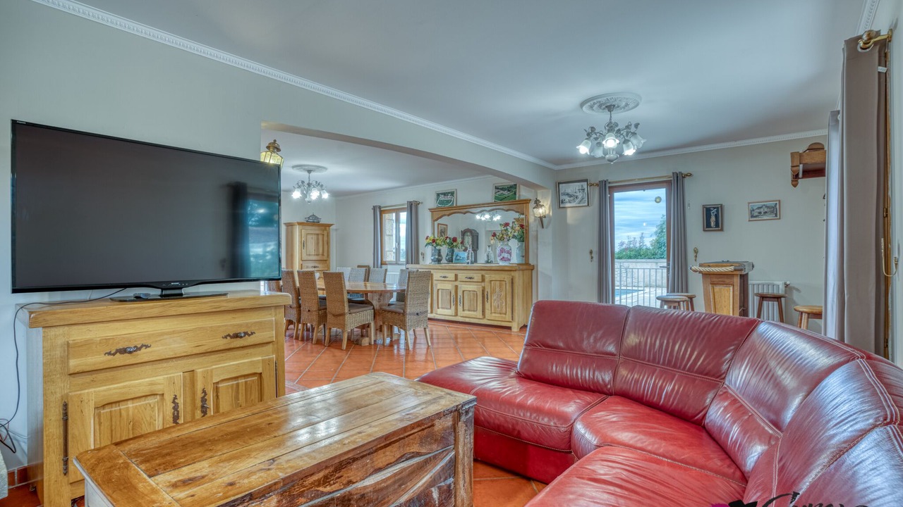 Photo of Livingroom in Liorac-sur-Louyre
