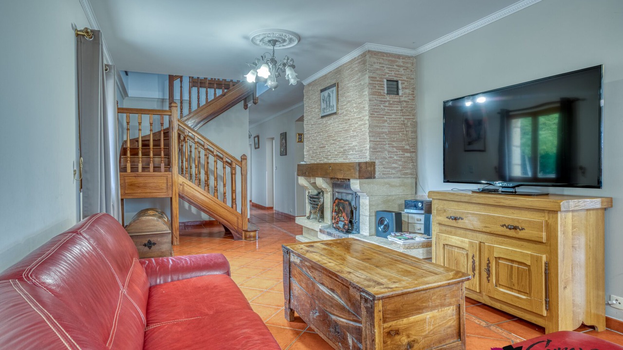 Photo of Livingroom in Liorac-sur-Louyre