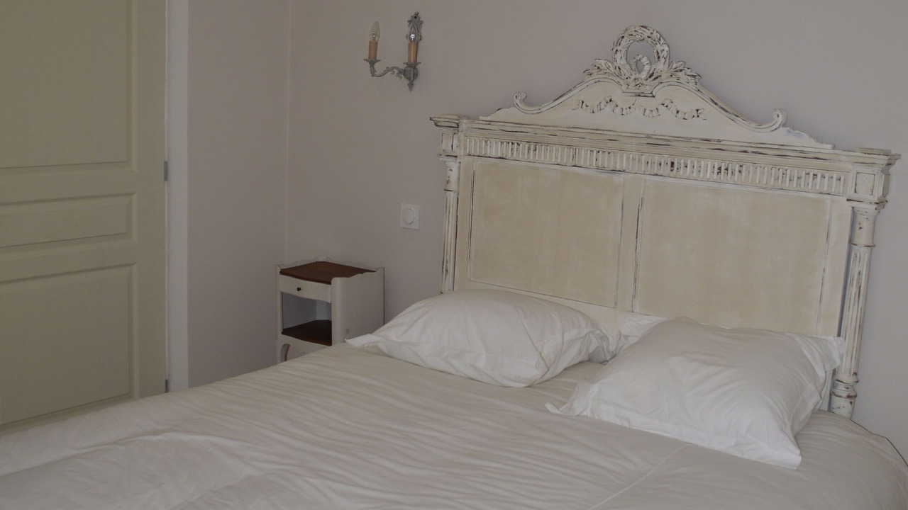 Photo of Bedroom in Cours-de-Pile