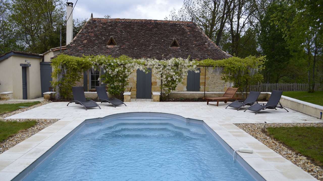Photo of Outdoor in Cours-de-Pile