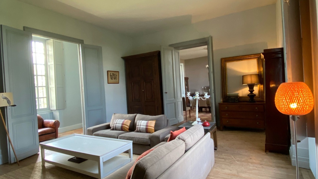 Photo of Livingroom in Langoiran