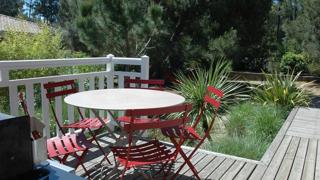 Photo of Outdoor in L'Herbe