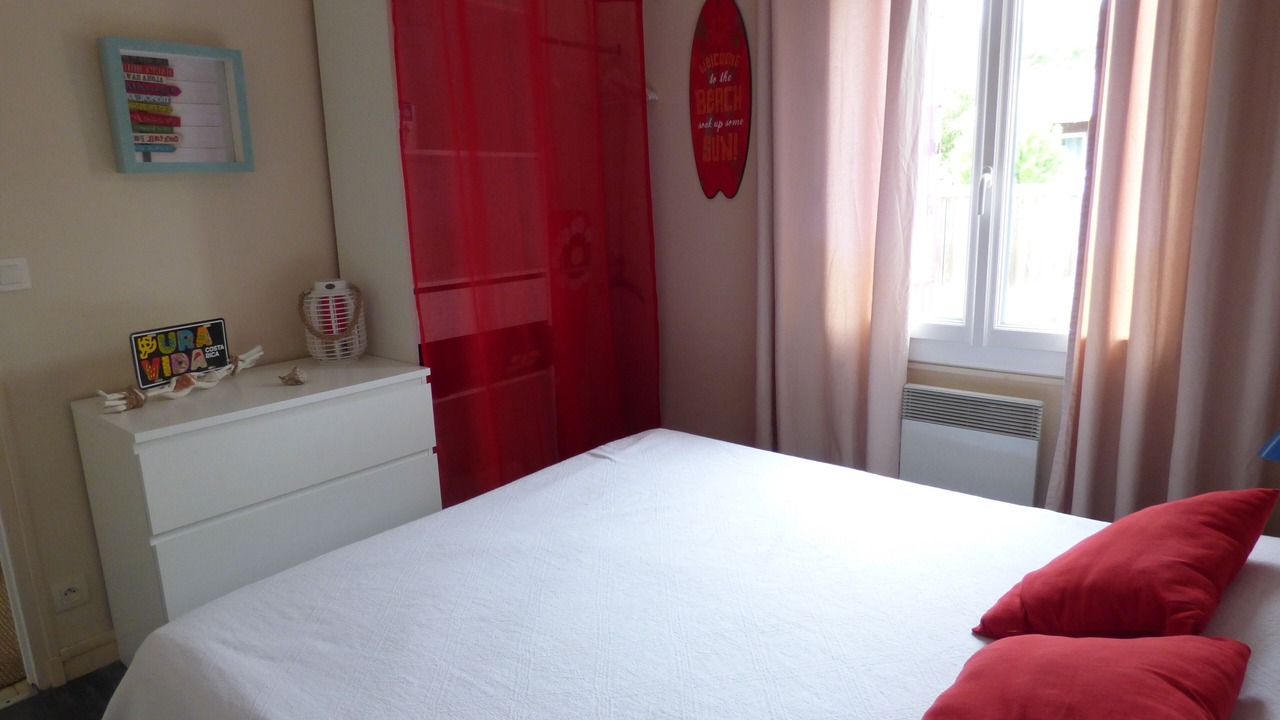 Photo of Bedroom in Taussat