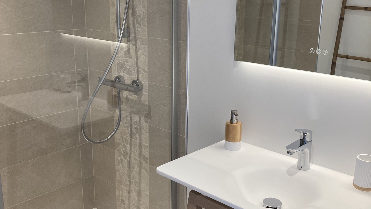 Photo of Bathroom in Angoulins