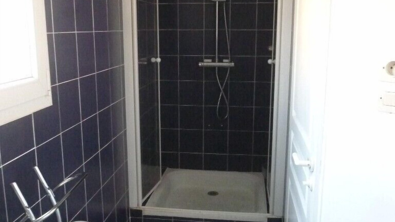 Photo of Bathroom in Ares