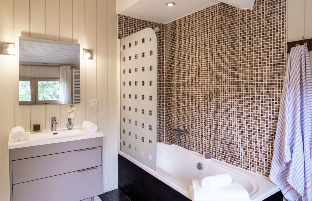 Photo of Bathroom in Le Canon