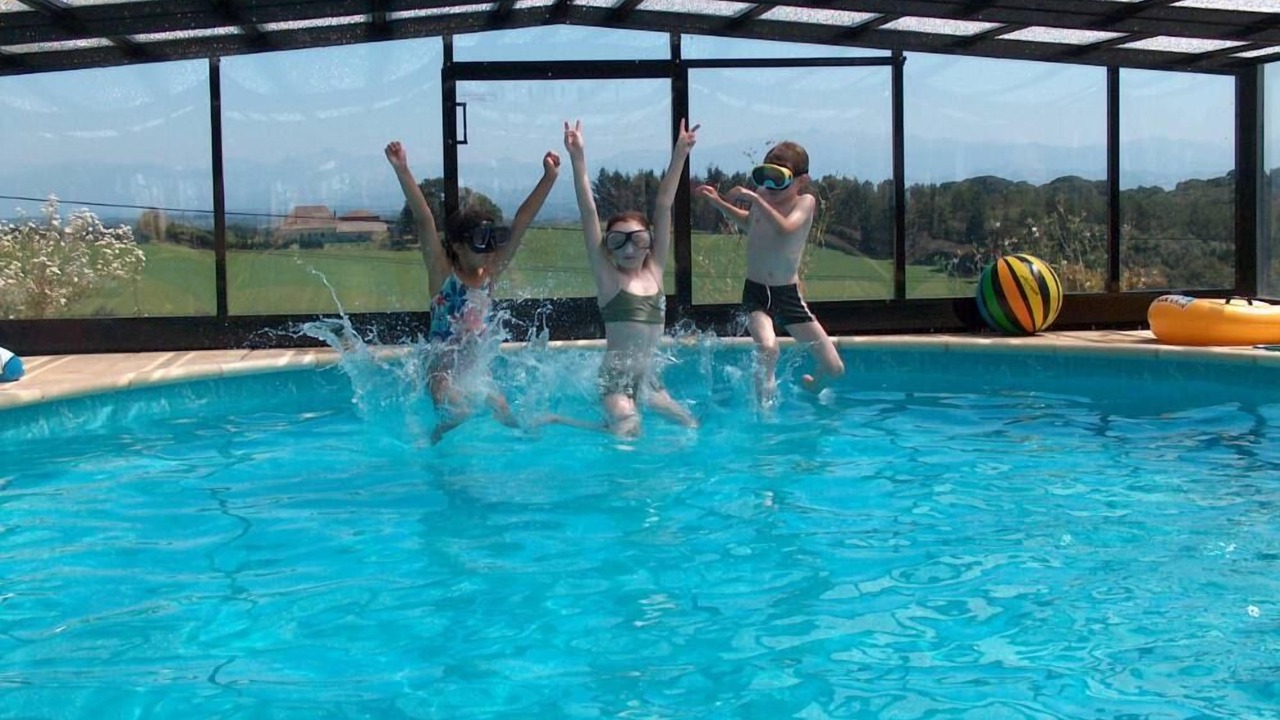 Photo of Outdoor in Burgaronne