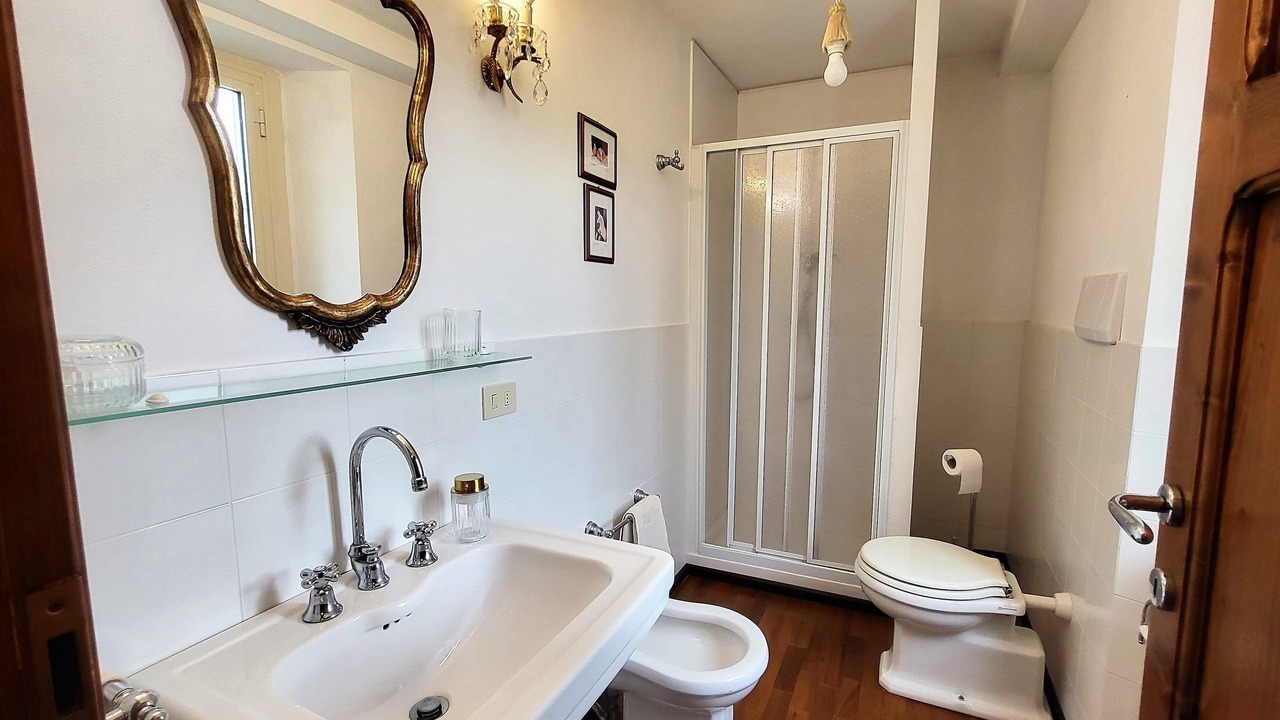 Photo of Bathroom in Camporgiano