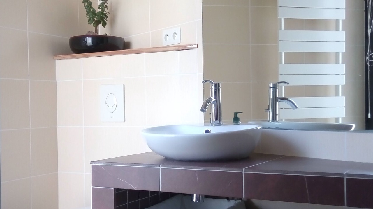 Photo of Bathroom in La Rochelle City Centre