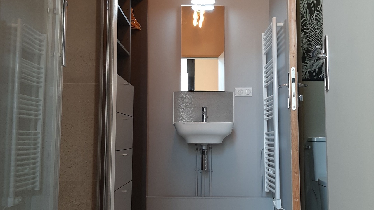 Photo of Bathroom in La Rochelle City Centre
