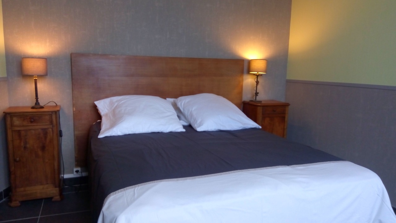 Photo of Bedroom in La Rochelle City Centre