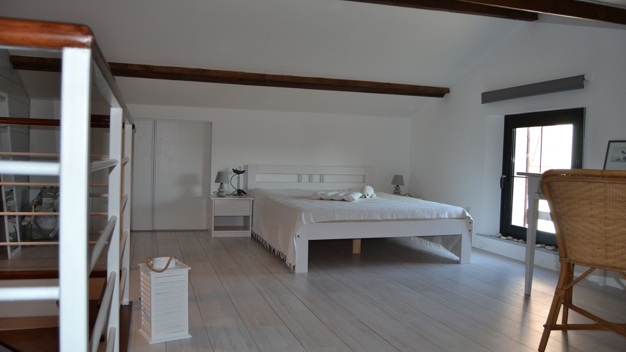 Photo of Bedroom in La Rochelle City Centre