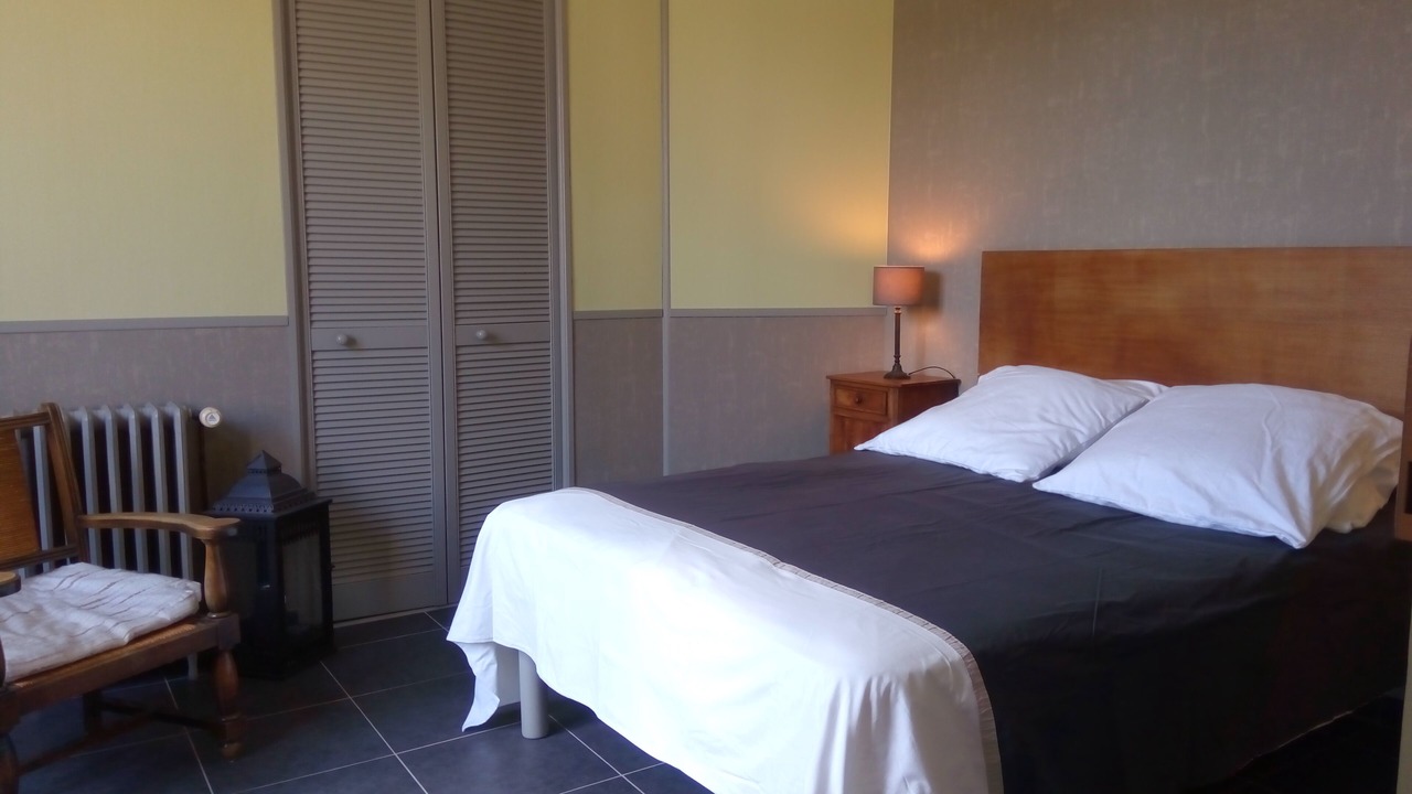 Photo of Bedroom in La Rochelle City Centre