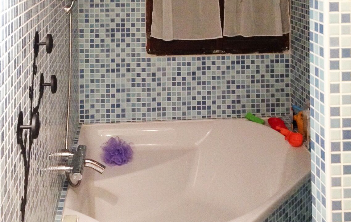 Photo of Bathroom in Roussillon